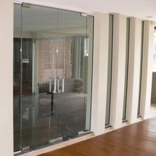 ประตูภายนอก