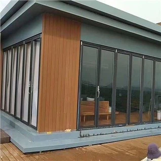 ประตูกระจกบานเฟี้ยม