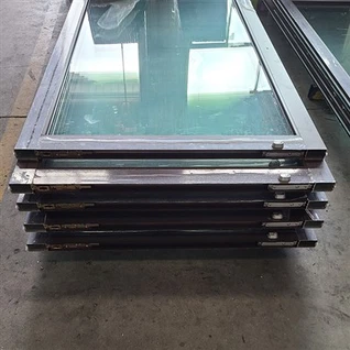 ประตูอลูมิเนียมสำหรับร้าน