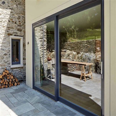 ประตูกระจกบานเลื่อนอลูมิเนียม